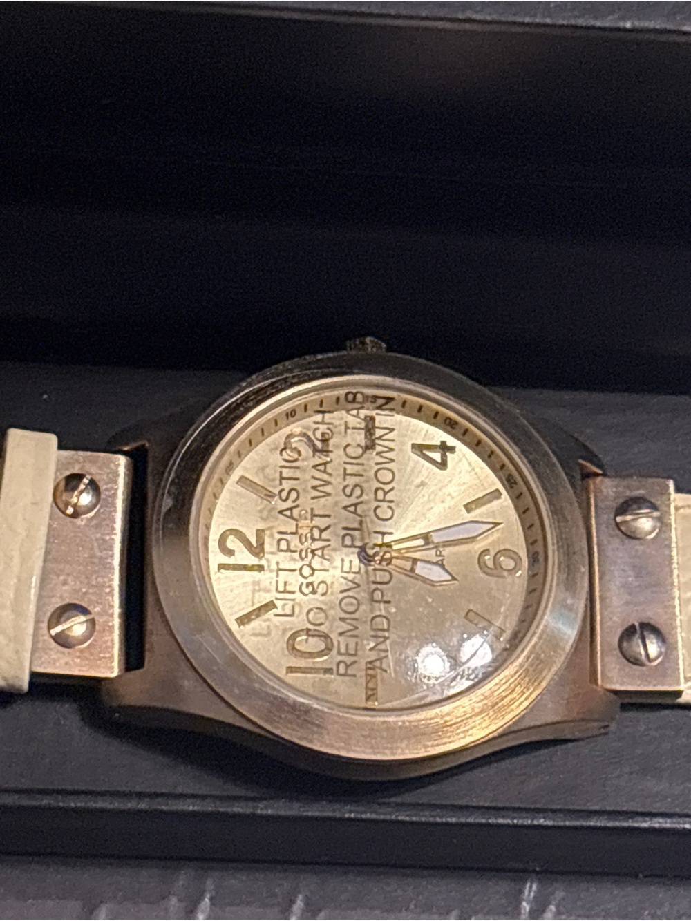 NIB Vintage Gossip Oversized Gold Fashion Watch Cream Leather Strap Unworn